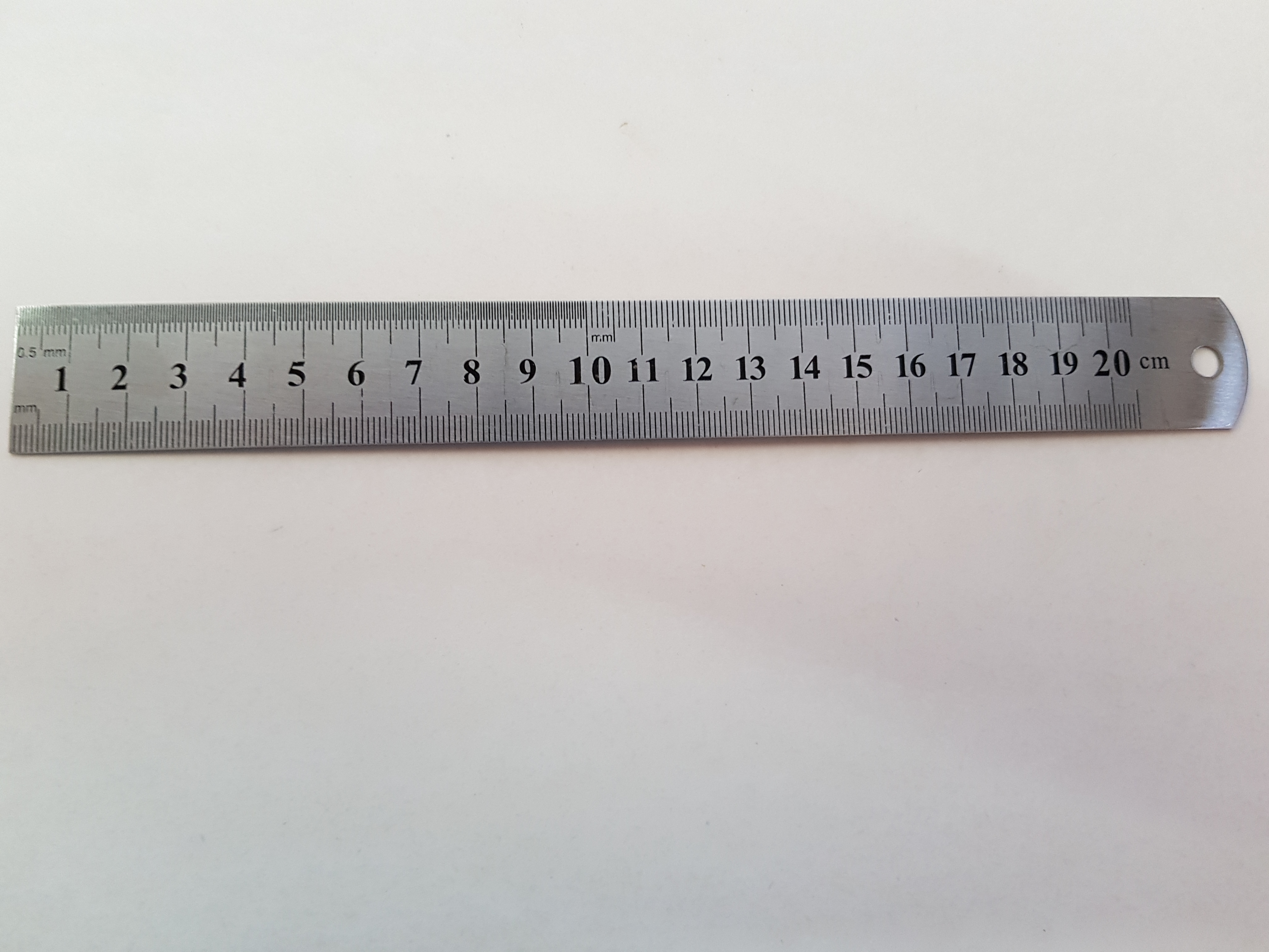 regla metalica de 20 cm